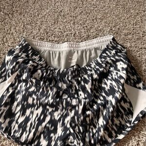 Nike womans running shorts size small white/black